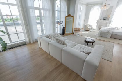 Vinyl vs hybrid flooring Melbourne comparison